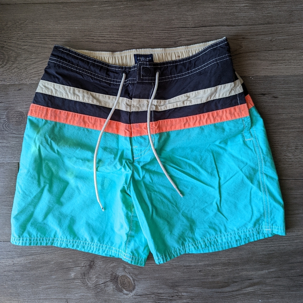 American Eagle Outfitters Men's Board shorts Size Small